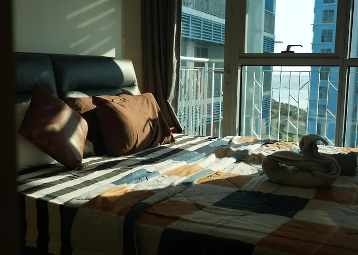 Spacious 3br Staycation With Pool Access *