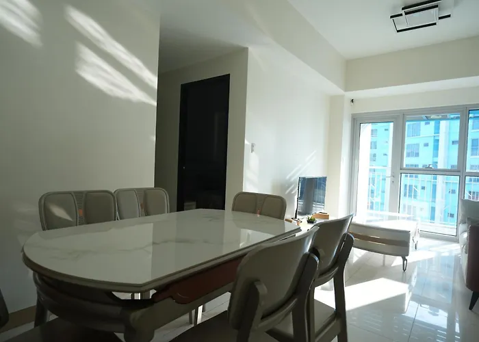 Spacious 3br Staycation With Pool Access