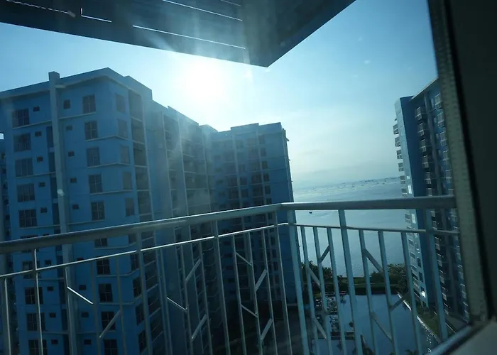 Spacious 3br Staycation With Pool Access Apartamento Manila